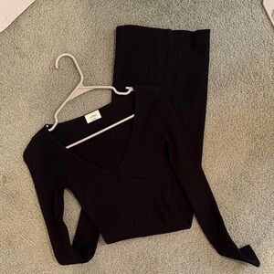 Wilfred Black Ribbed V-Neck Dress Set